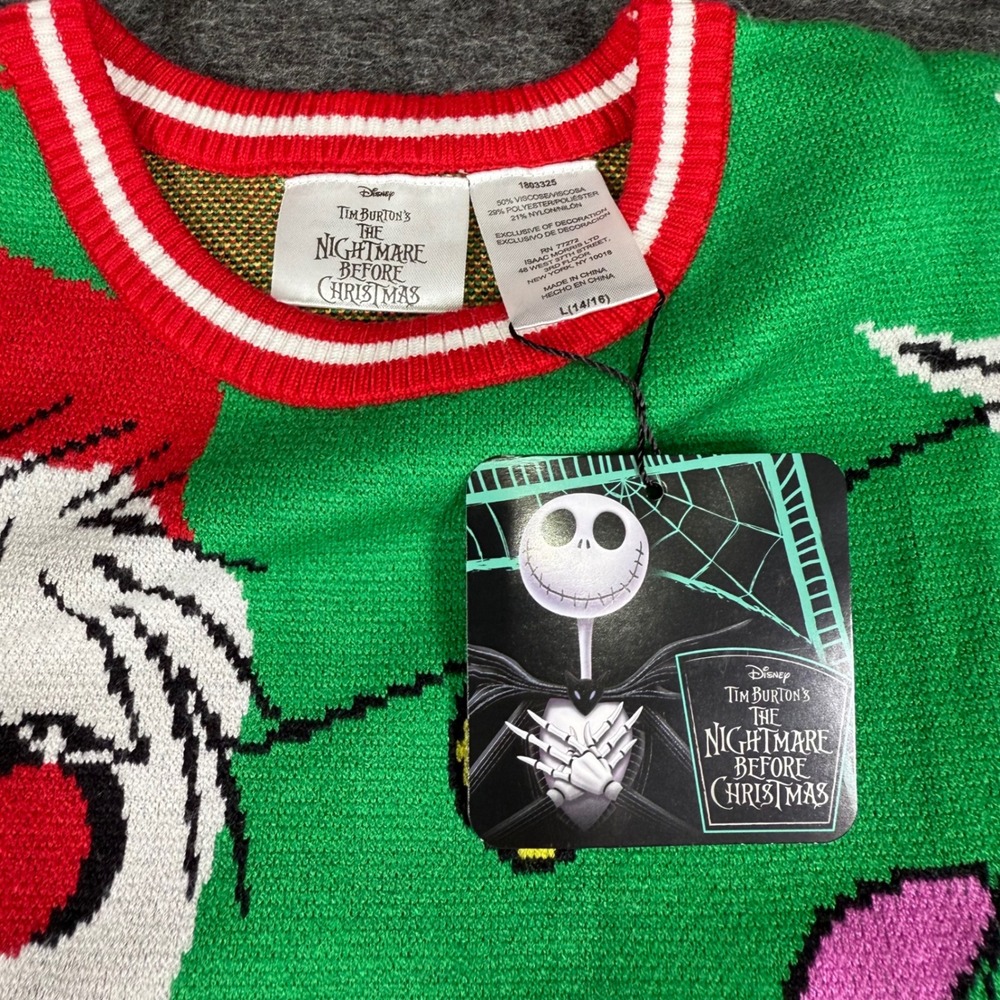 NWT Disney The Nightmare Before Christmas Sweater L14/16 Jack&Sally Soft - Picture 4 of 8